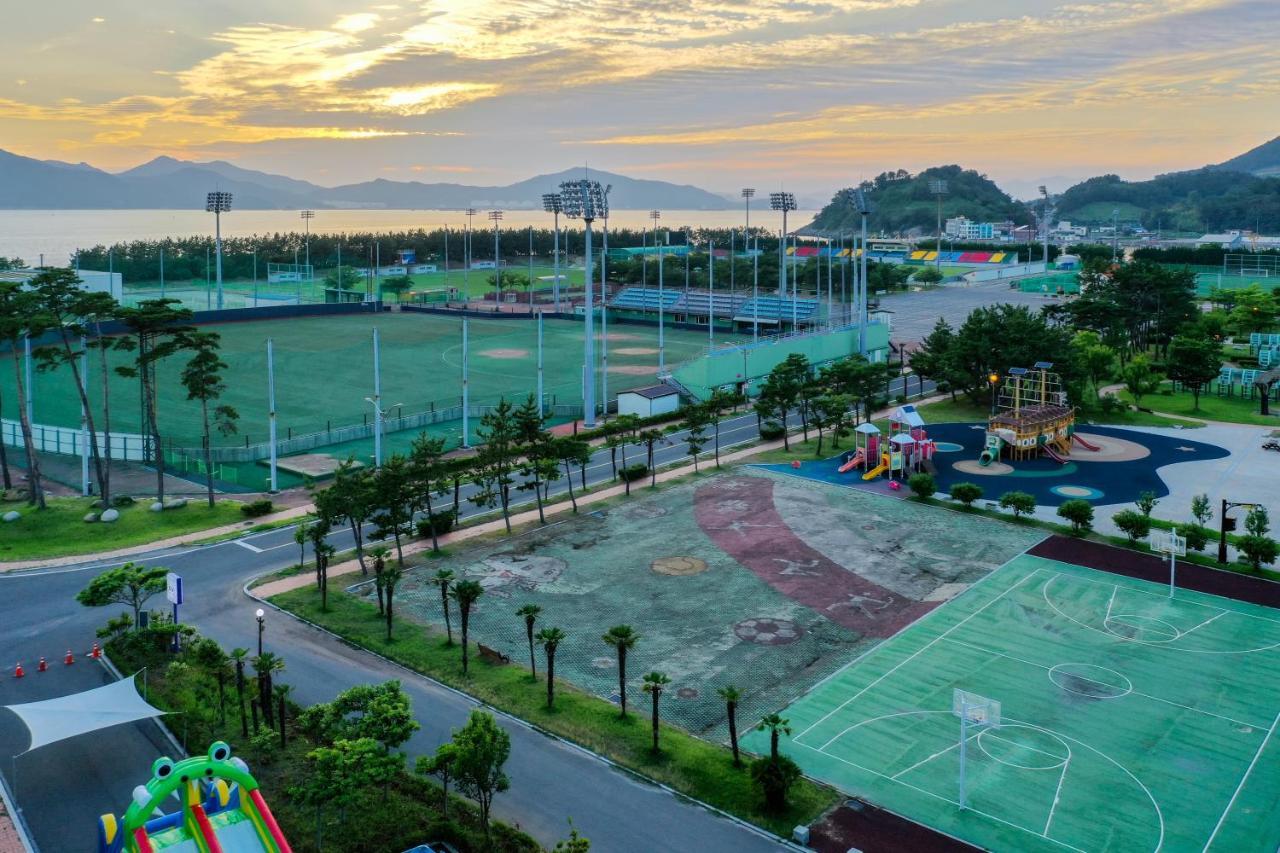 Namhae Sportspark Hotel Eksteriør bilde